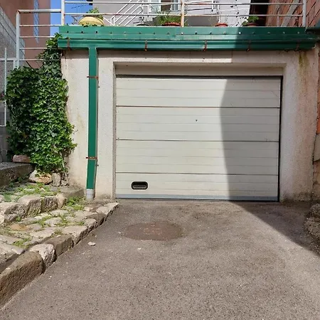 Emeli, Free Parking Apartmán *